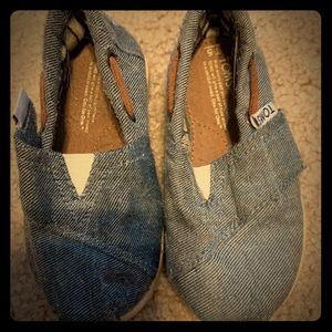 TOMS toddler shoes
